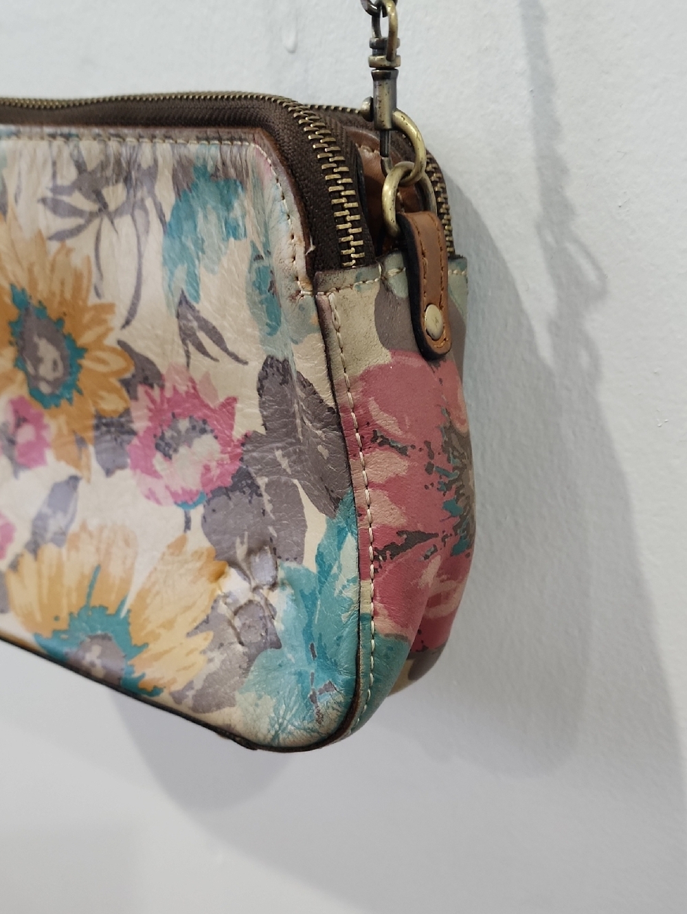 Patricia Nash Chambery Firsy Bloom Crossbody Bag - Picture 3 of 14